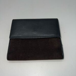Gucci Suede and Leather Bi Fold Coin Purse Wallet (See photos and description)